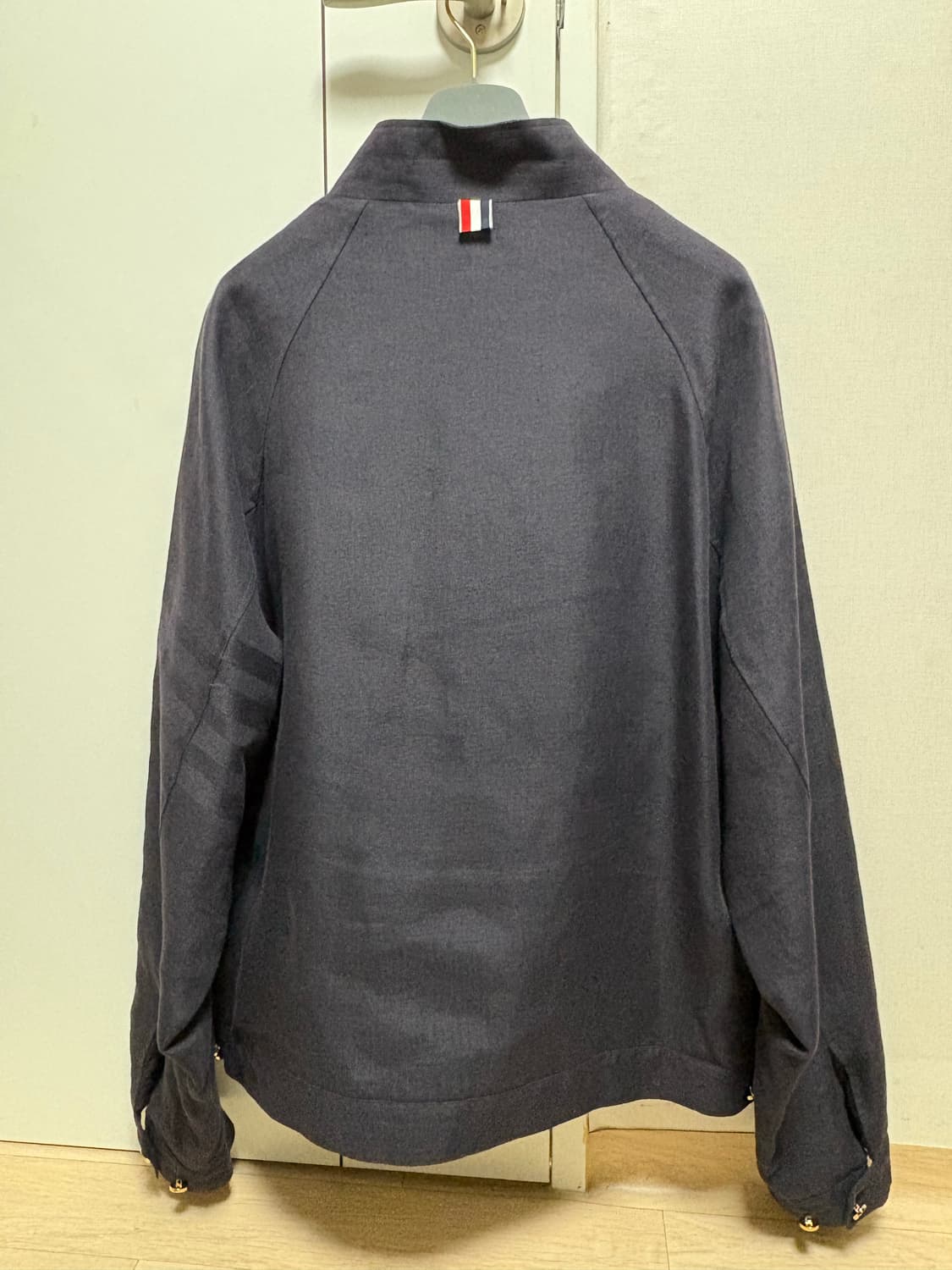 (새상품급, 정품) 톰브라운 사선 린넨 봄버 자켓 상품이미지3