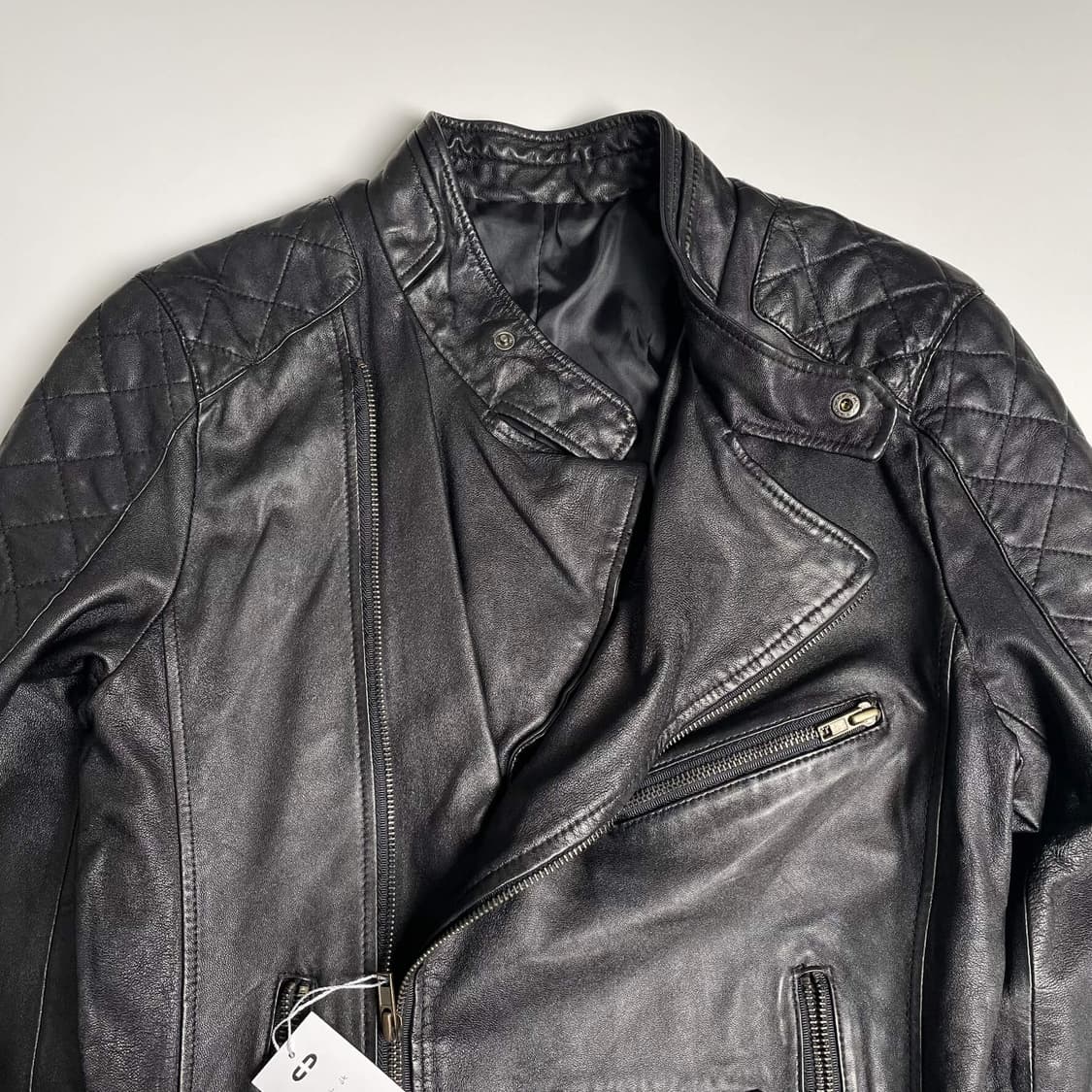 양가죽 스티치 숄더 자켓 상품이미지4