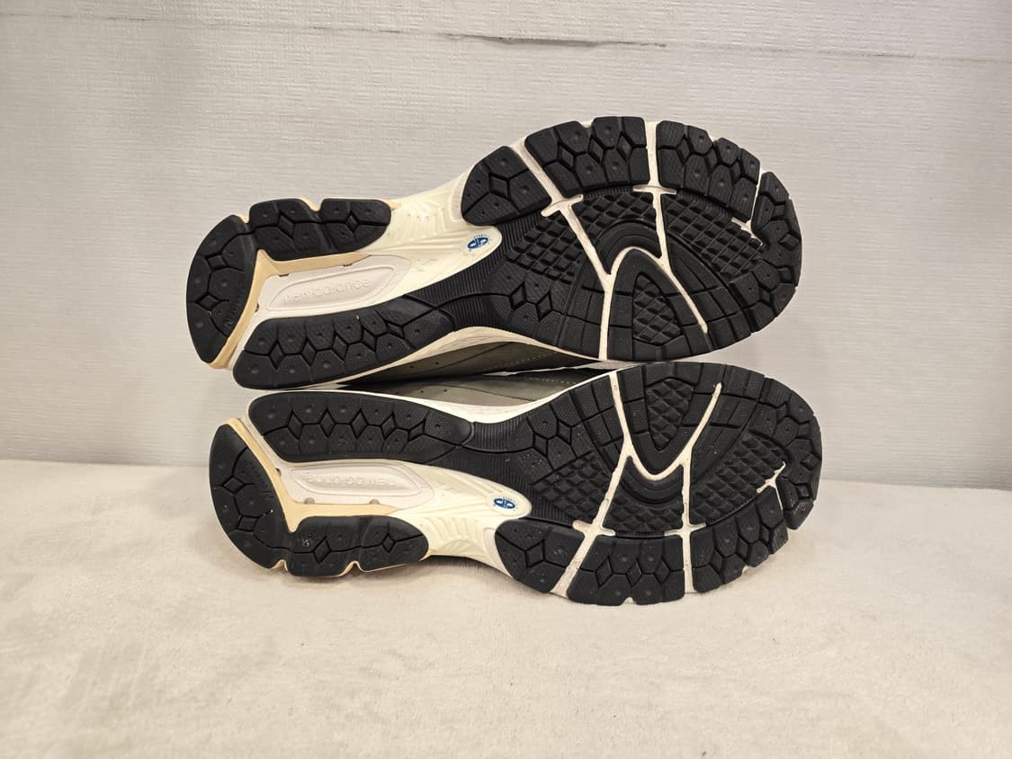 뉴발란스 2002R 뮬 레인클라우드 슬리퍼 회색 270 상품이미지8