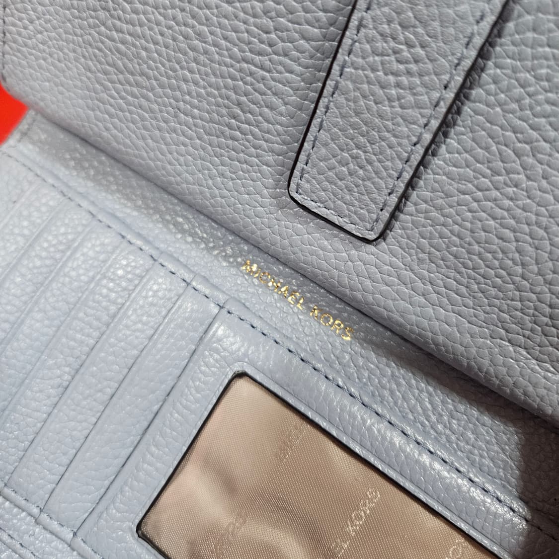 마이클코어스 미니 클러치 지갑
18.5 x 11size 상품이미지9