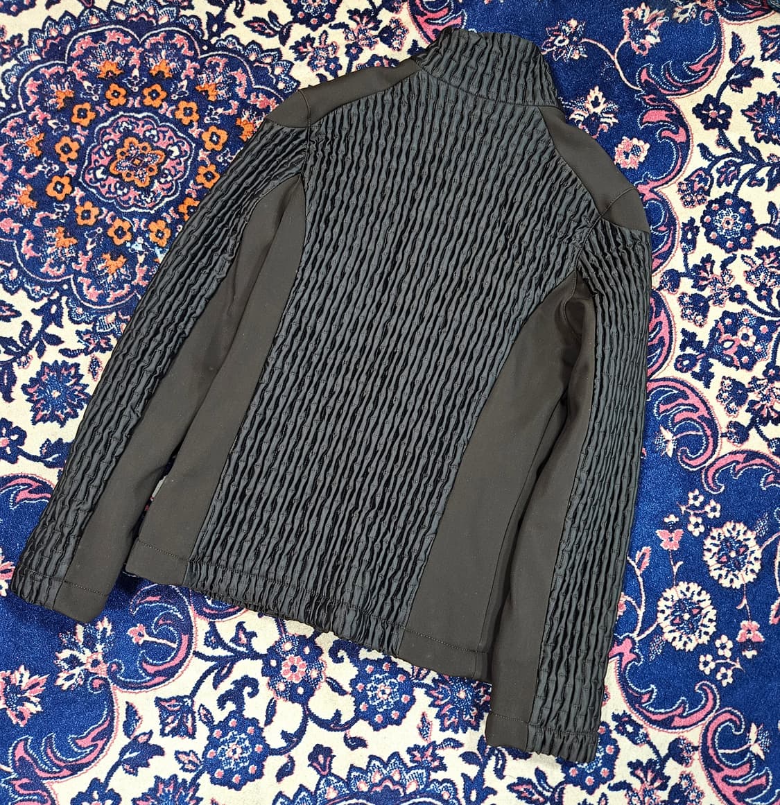 루흐타(LUHTA) in 핀란드 소프트쉘 주름 퀄팅 트레킹 자켓 상품이미지2