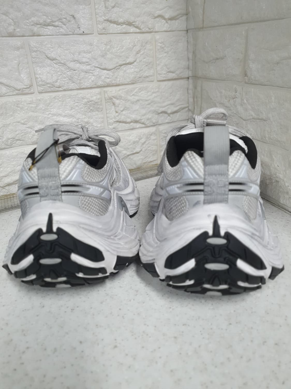 발렌시아가 10XL 오버솔스니커즈(260)신품급 컨디션 굿짱 상품이미지6