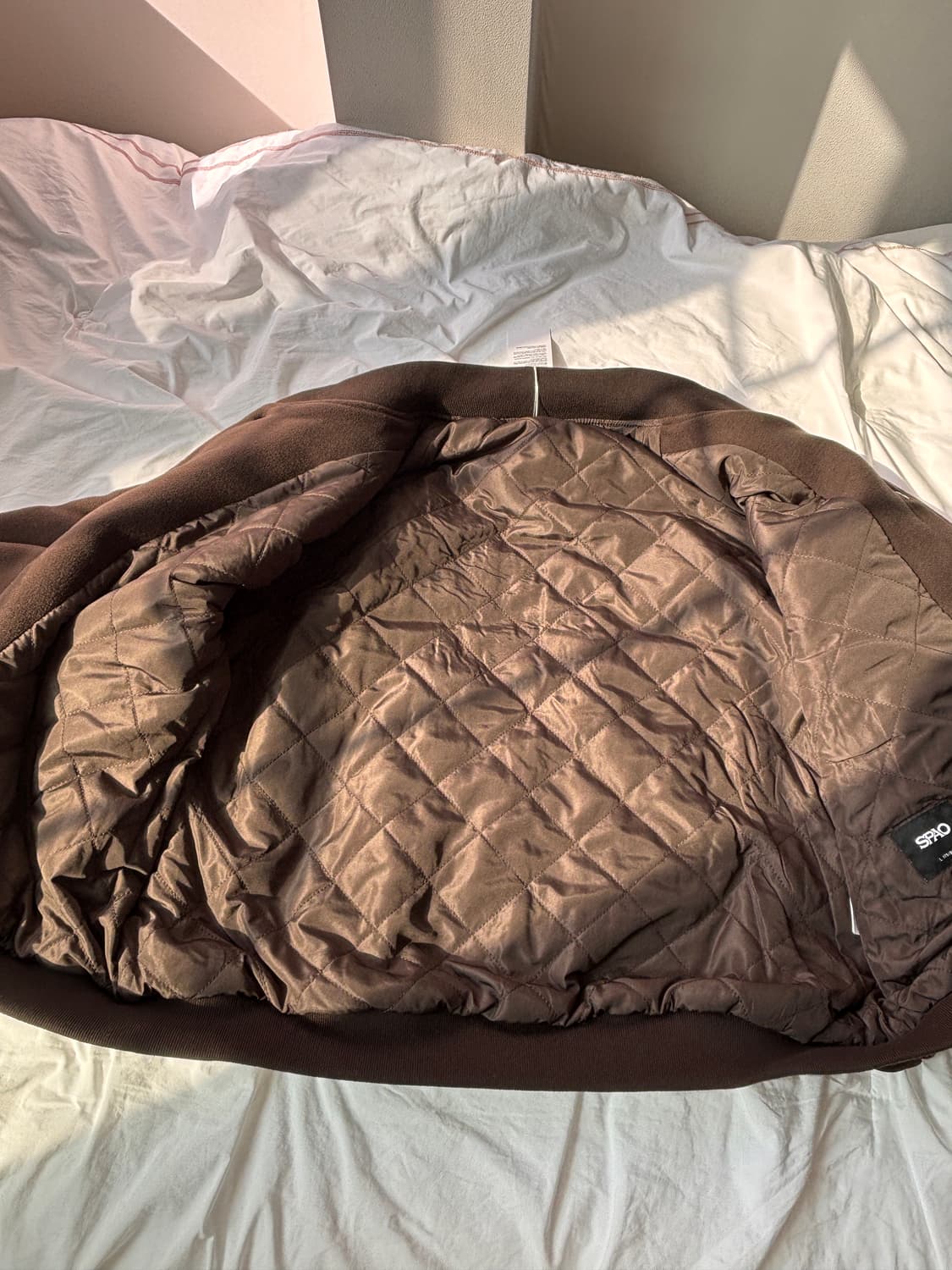 브라운 컬러감 하나 정말 잘 뽑은 스파오 바시티 자켓 L 상품이미지5