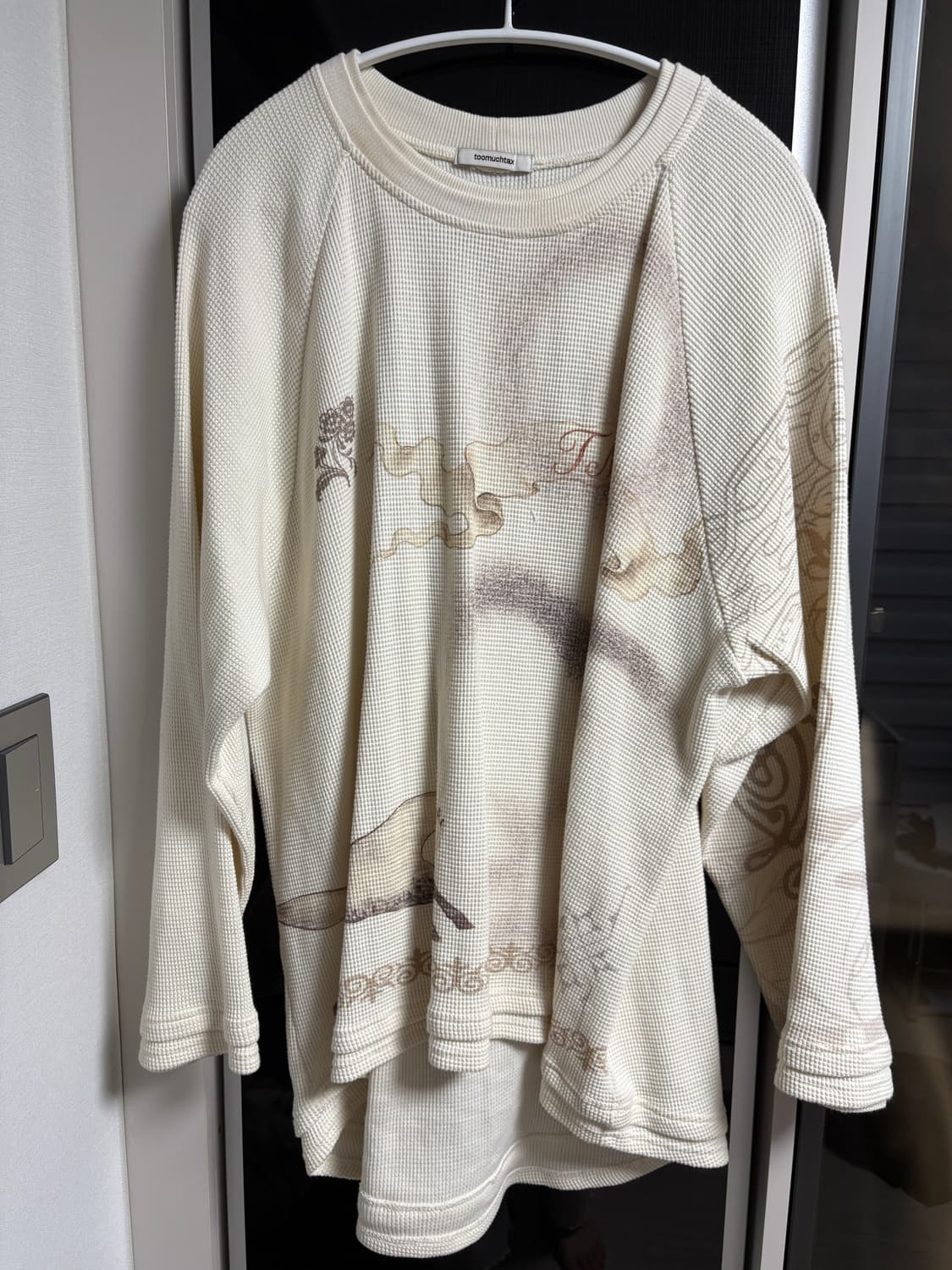 투머치택스 와플 오너먼트 티셔츠 아이보리 상품이미지3