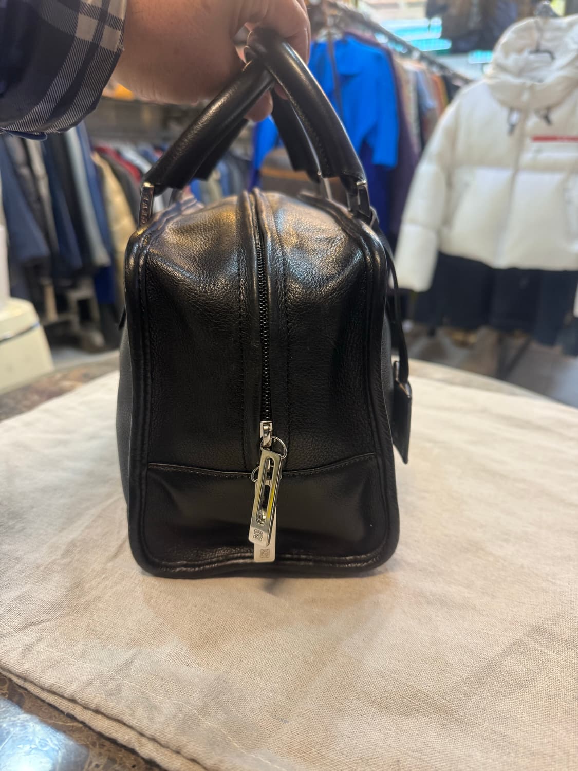 정품 로에베 아마조나 28 팝니다 상품이미지4