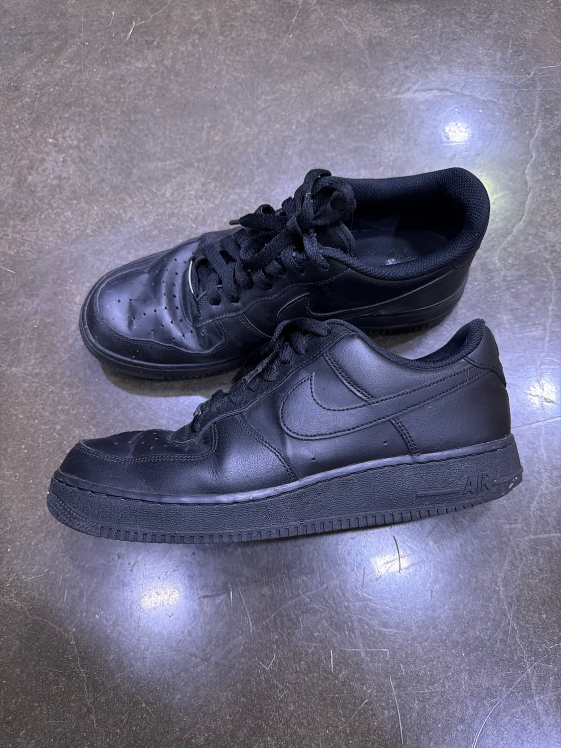 나이키 에어포스 1 07 트리플블랙 로우 280 상품이미지6