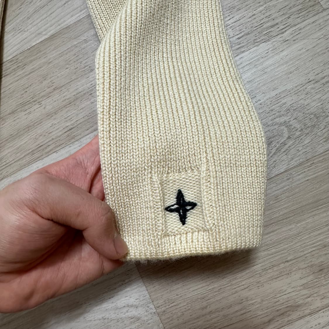 스톤아일랜드 니트집업 가디건 상품이미지4