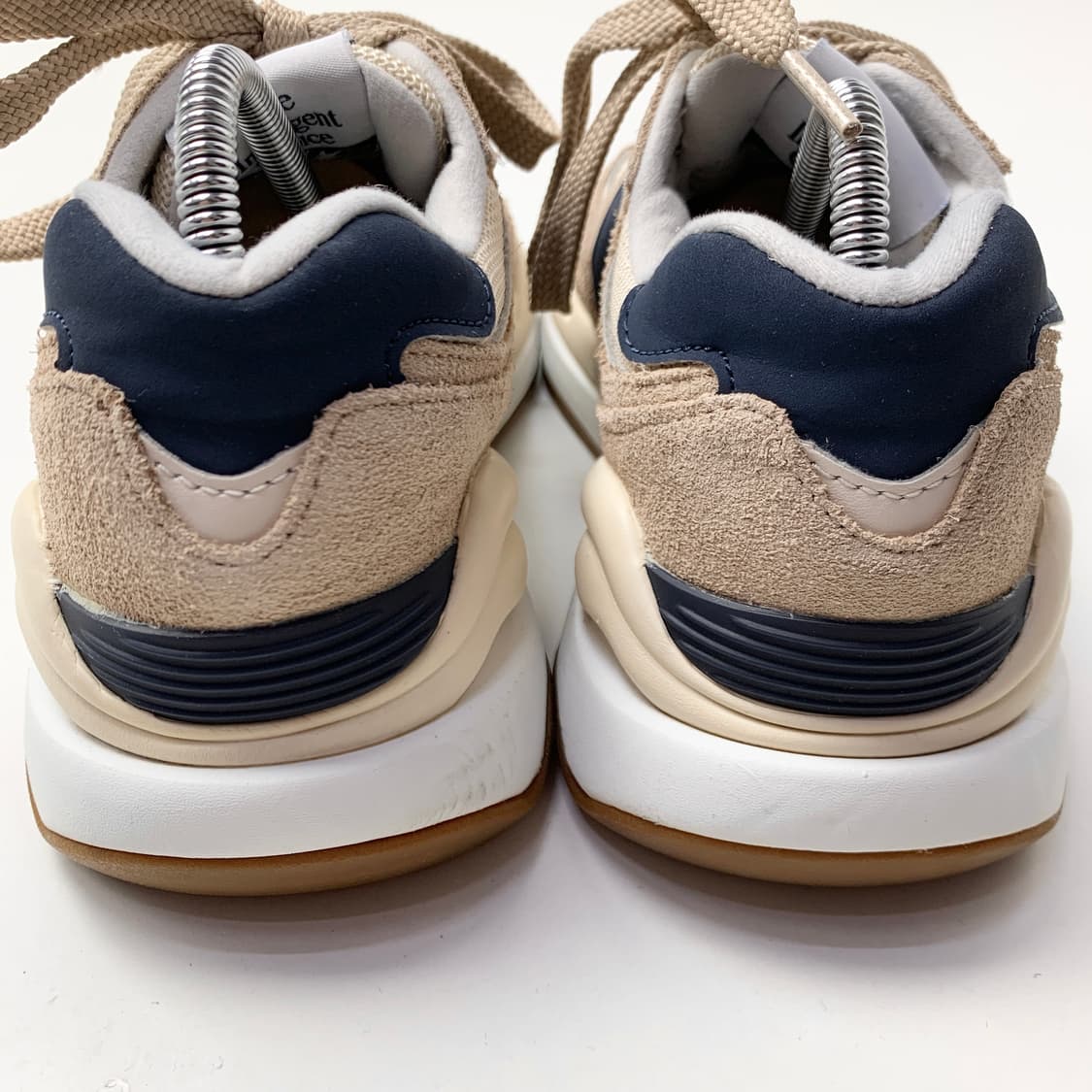 [230/정품] 뉴발란스 57/40 여성 운동화 신발
 상품이미지5