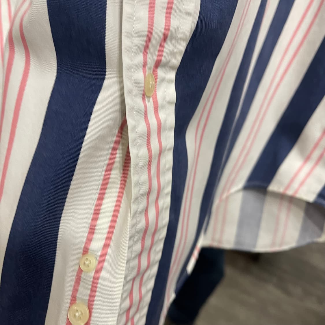 90's 타미힐피거 자수 하프셔츠 상품이미지5