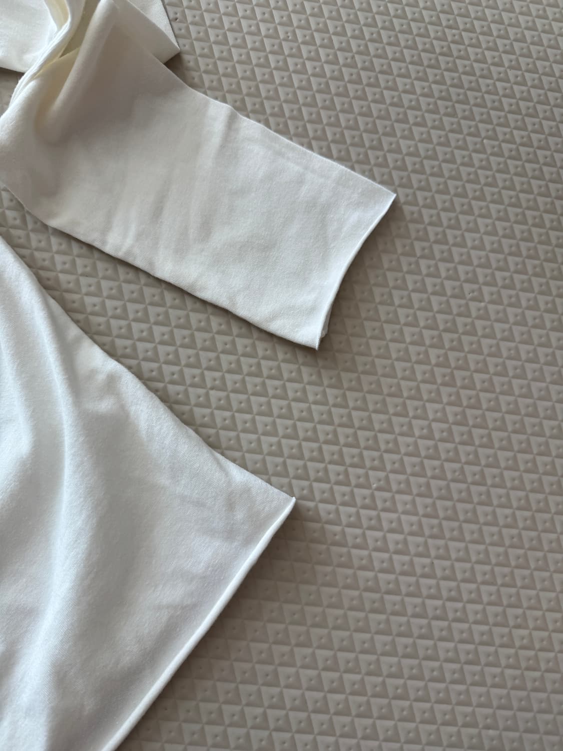 브랜디멜빌 긴팔 오프숄더 티셔츠 상품이미지5