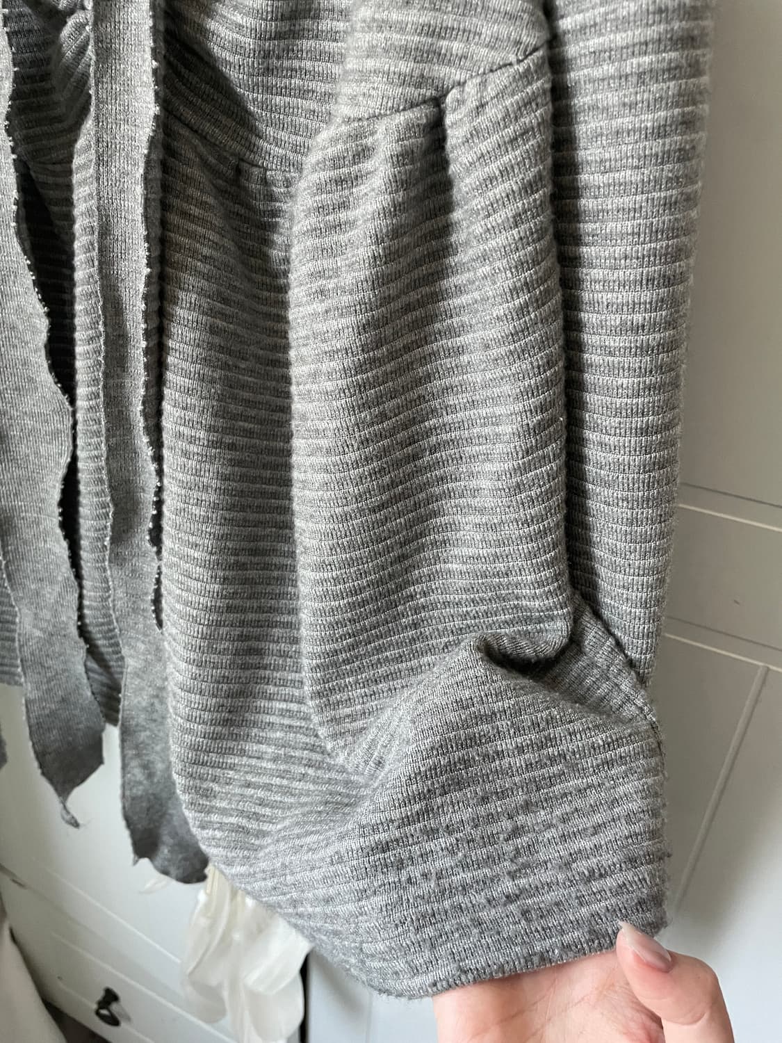 허그유어스킨 니트 베이비돌 가디건 차콜 상품이미지3