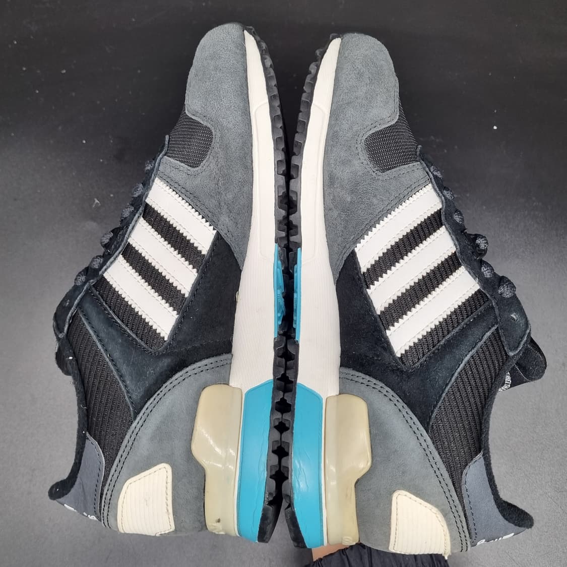 아디다스 ZX700 여성운동화230 상품이미지5