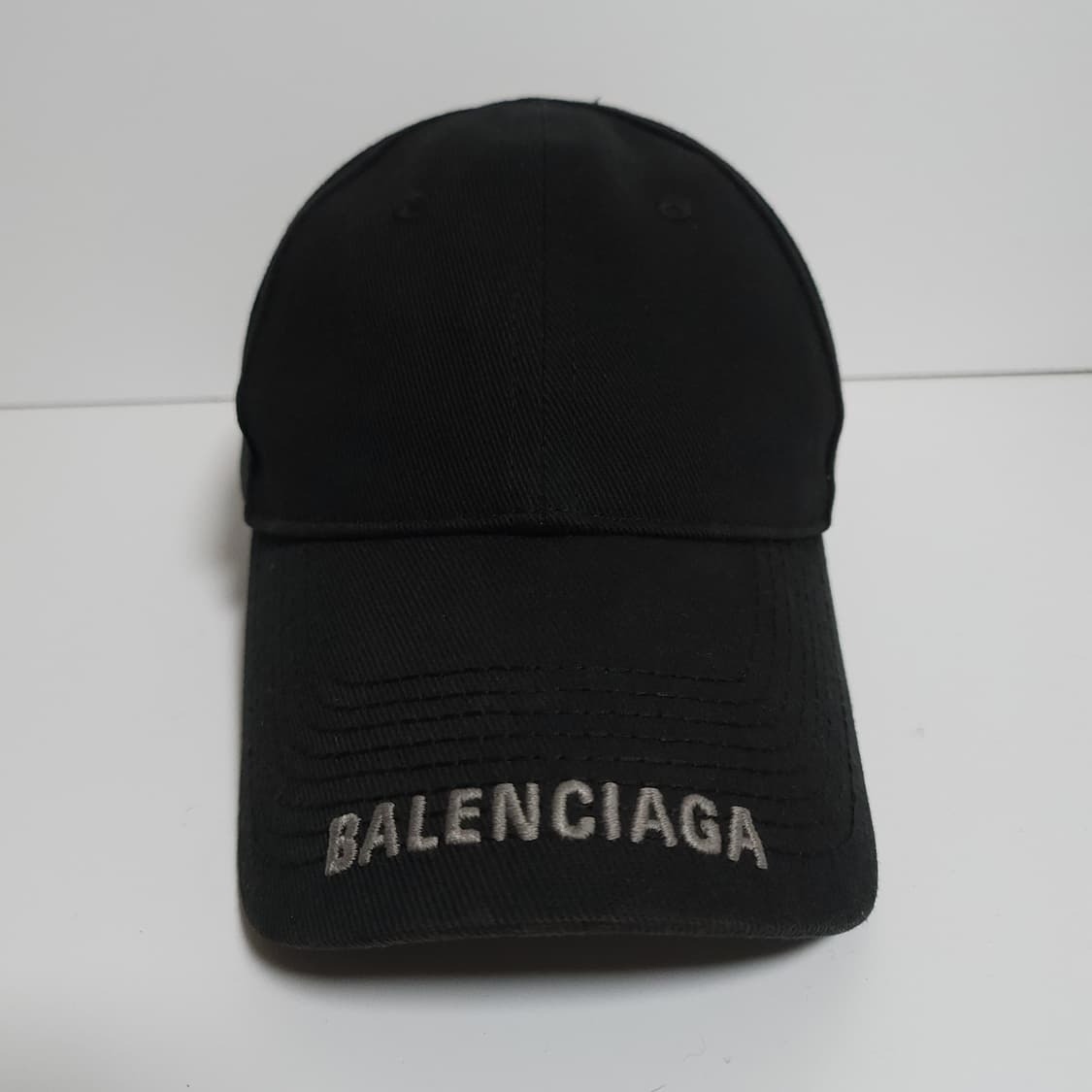 [L] 발렌시아가 블랙 챙로고 볼캡 모자 a821062 상품이미지2