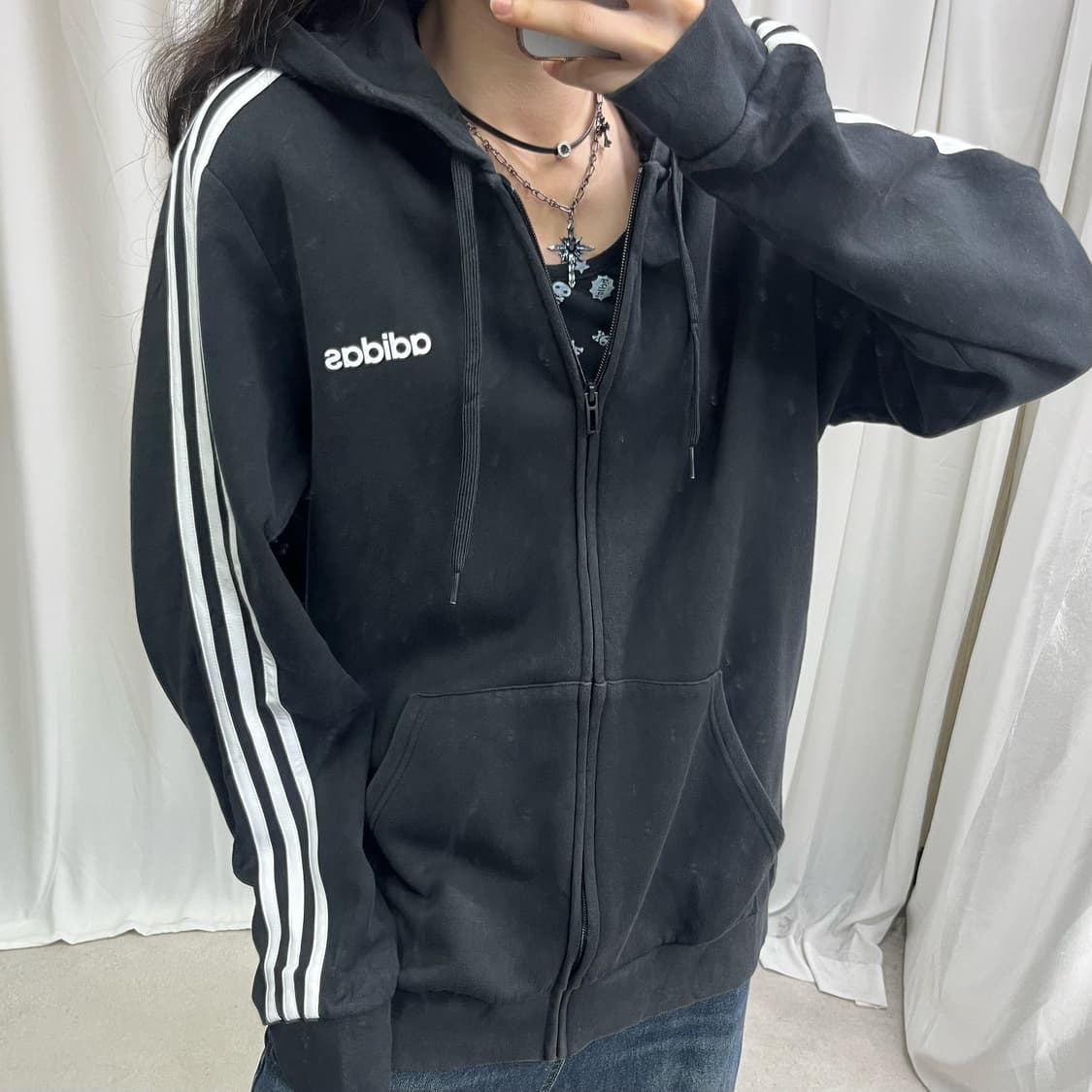 Adidas black hood zip-up 상품이미지3