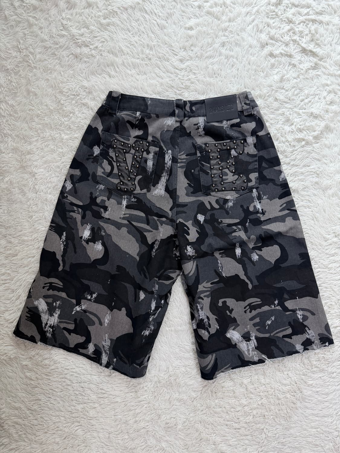 24ans 카모플라주 스터드 포인트 와이드 데님 쇼츠 (S사이즈) 상품이미지6