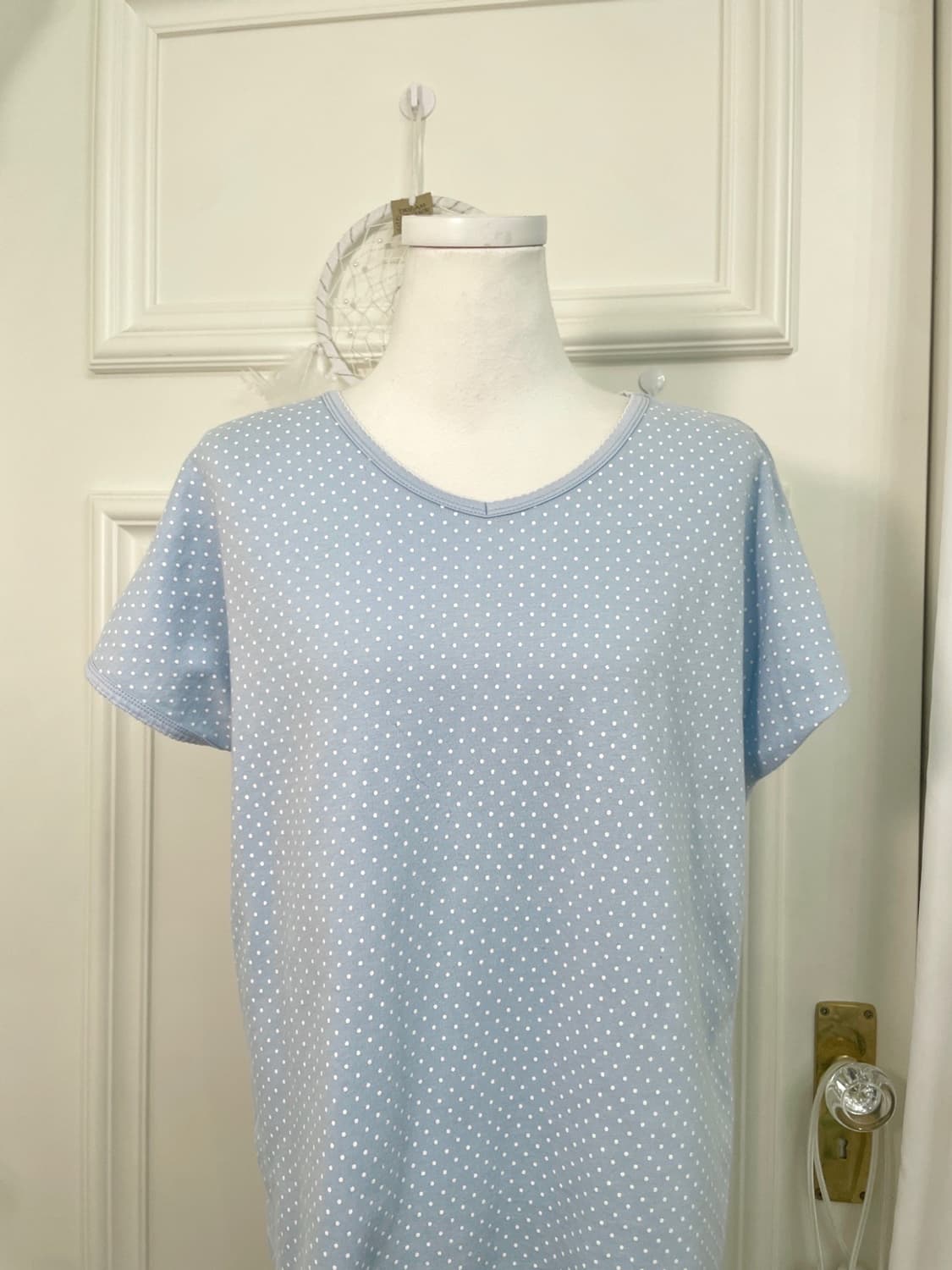 sky blue white dot half top 상품이미지5
