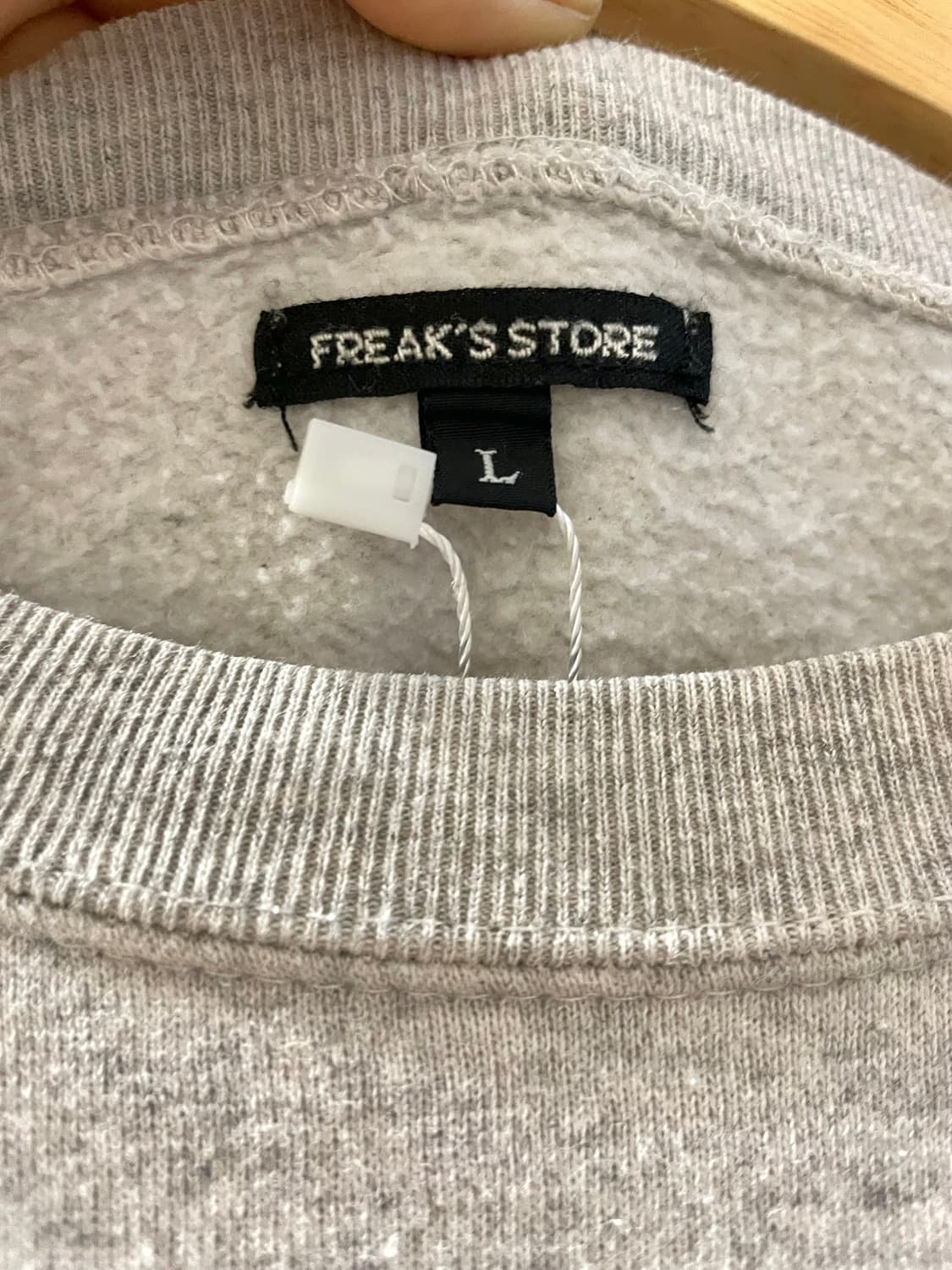  FREAK'S STORE x MIDORI KOMATSU 맨투맨 상품이미지5