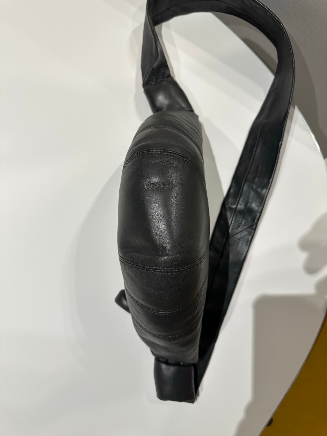 르메르 크루아상 범백 스몰 사이즈 팝니다 상품이미지6