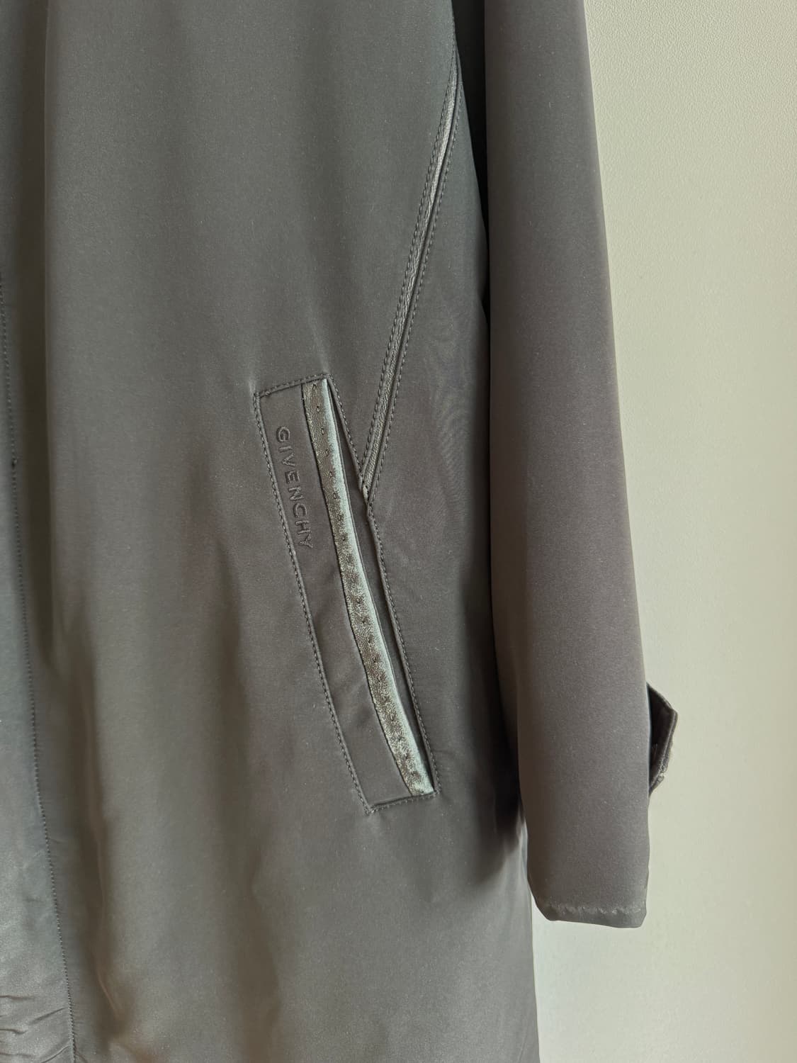 지방시(GIVENCHY) 싱글 코트(안감 모피 퍼, 제일모직) 상품이미지4