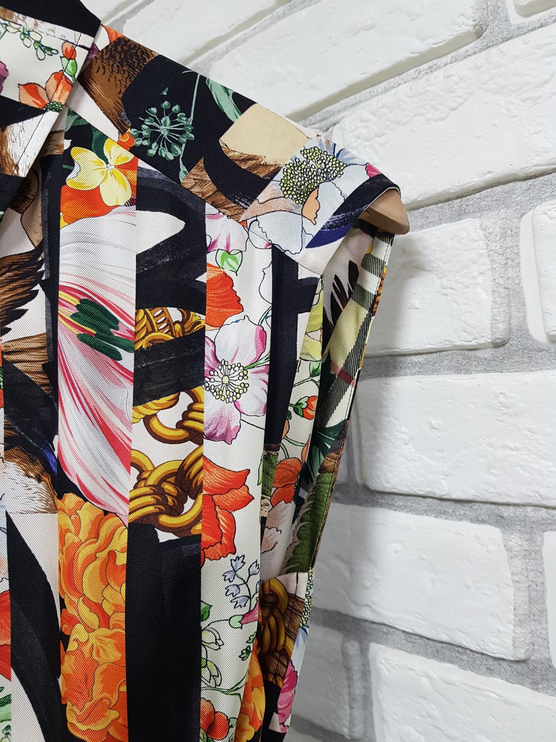 [36/55~66/정품] 버버리 그래피티 벨티드 실크원피스 상품이미지6