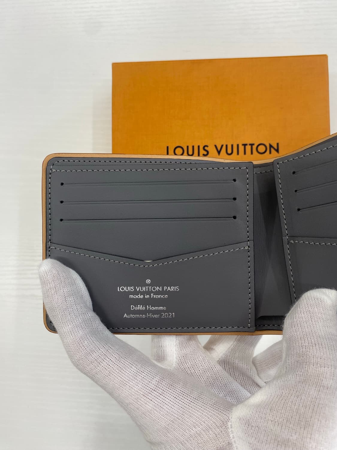 루이비통 슬렌더 월렛 미러 반지갑 한정판 상품이미지5