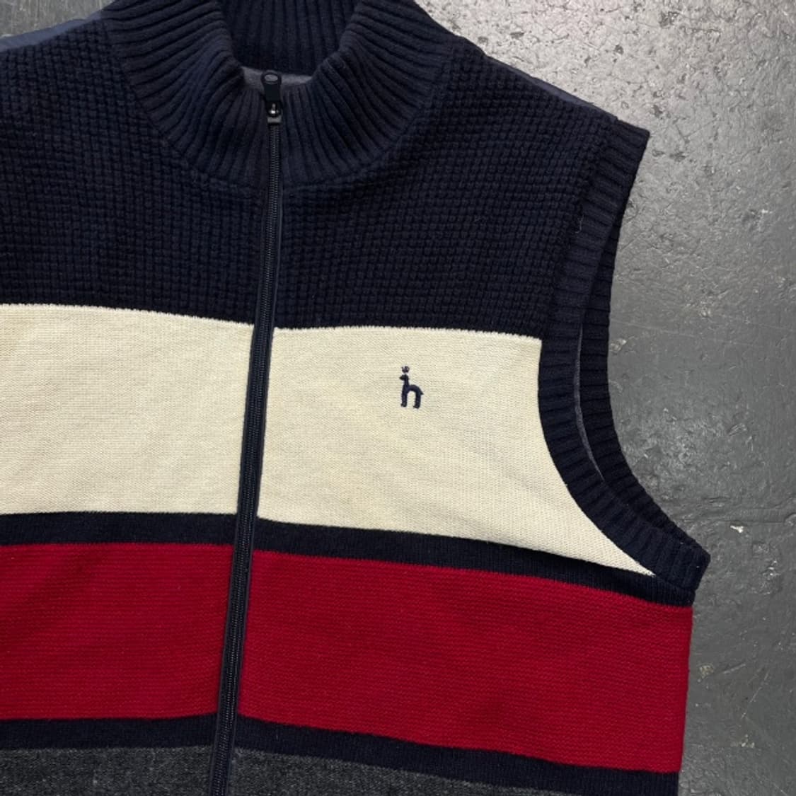 100 헤지스 골프 방풍 패딩조끼 상품이미지2