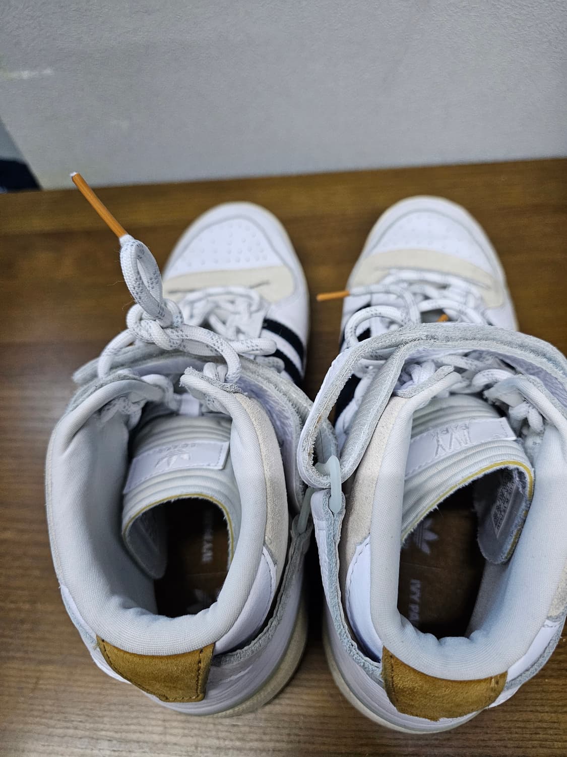 아디다스 x 비욘세 아이비 파크 포럼 미드 상품이미지6