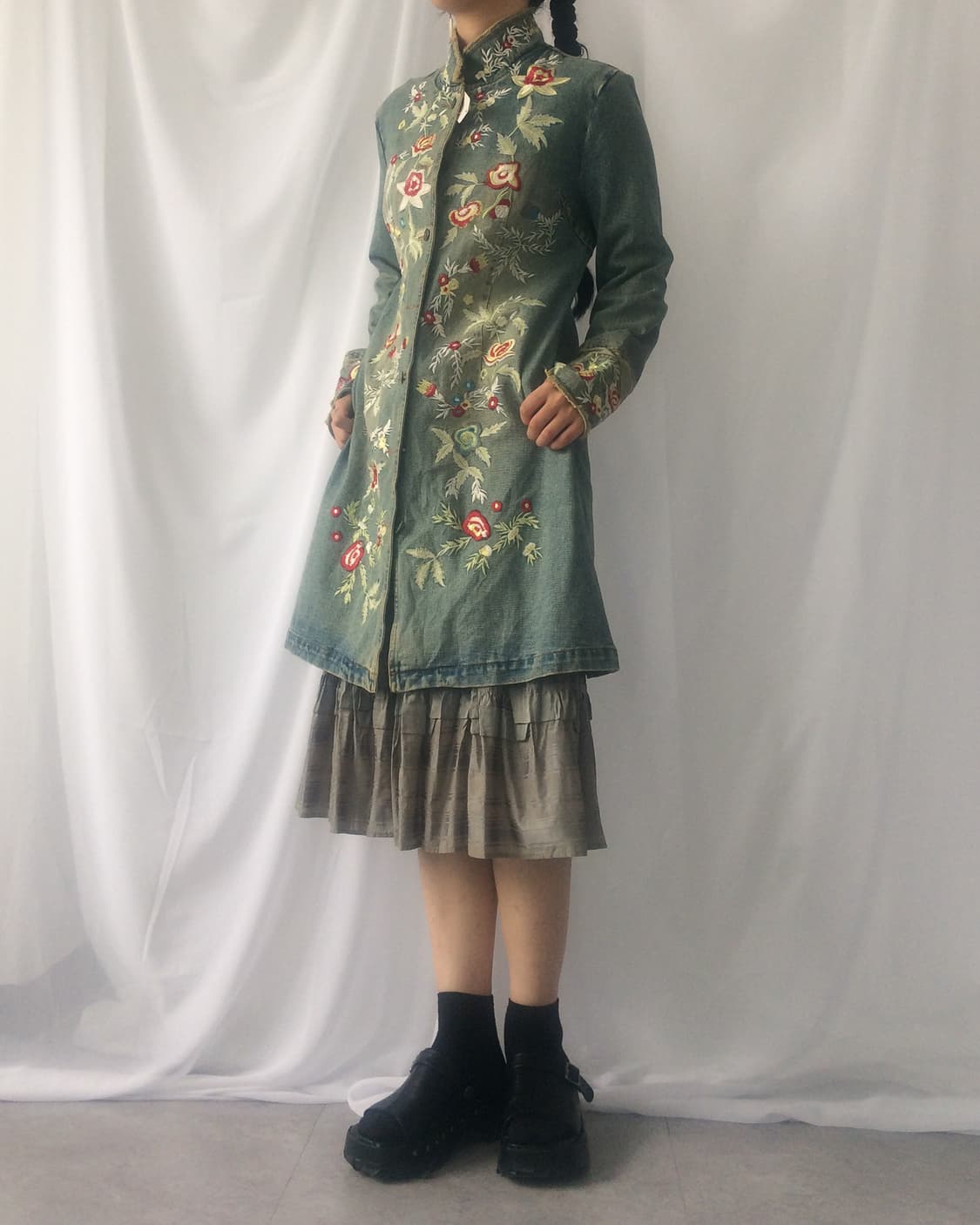 Orientla mood needle work high neck deni 상품이미지7