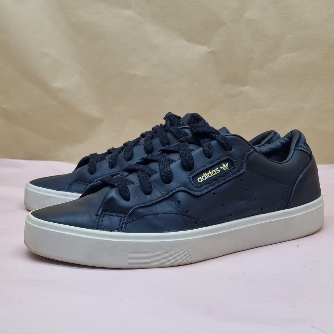 아디다스 슬릭 여성스니커즈 235 상품이미지1