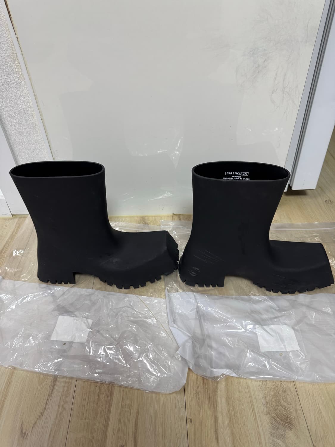 발렌시아가 트루퍼 앵클 부츠 상품이미지3