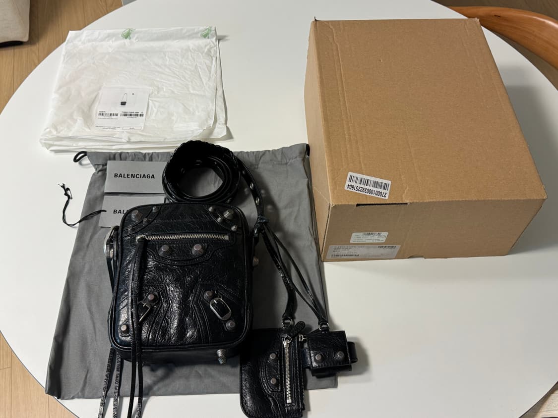 발렌시아가 르카골 남성 크로스백 상품이미지1