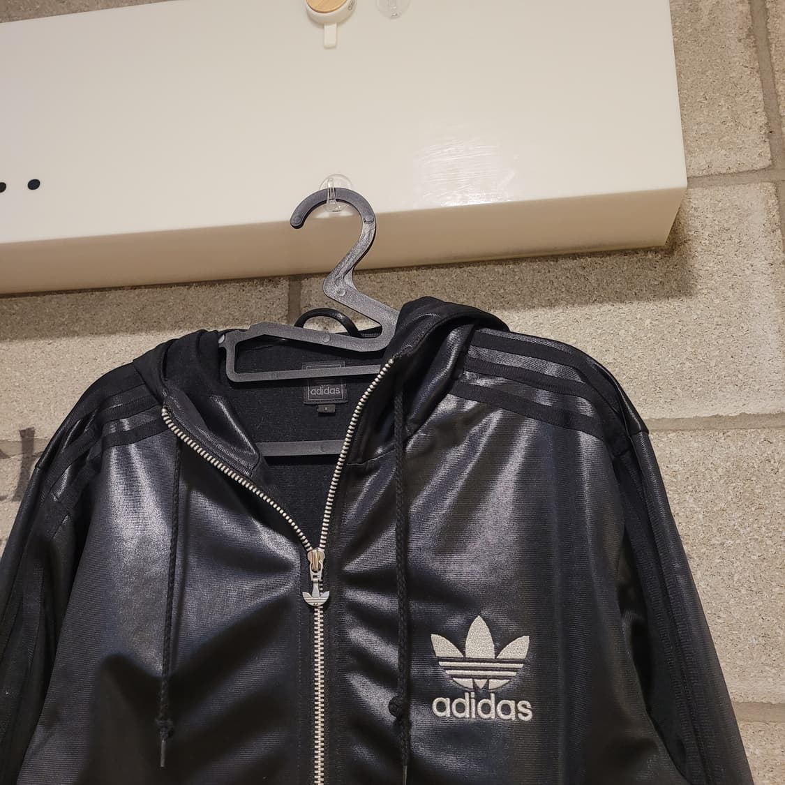 아디다스 칠레 유광 후드 져지 S 상품이미지4