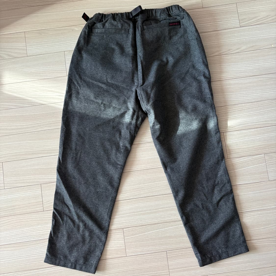 그라미치 울 루즈테이퍼드 팬츠 상품이미지2