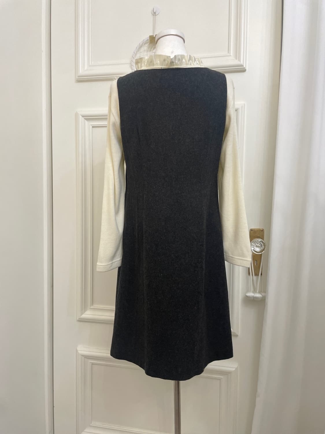 ivory satin frill point knit&black pleat 상품이미지3