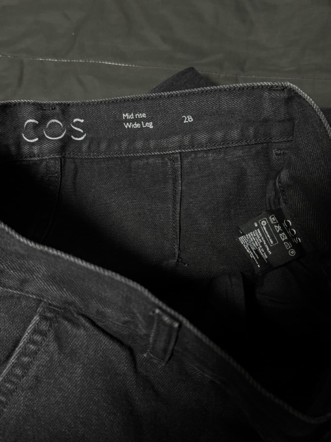 코스 릴렉스드 와이드레그 진 블랙 (28) 상품이미지3