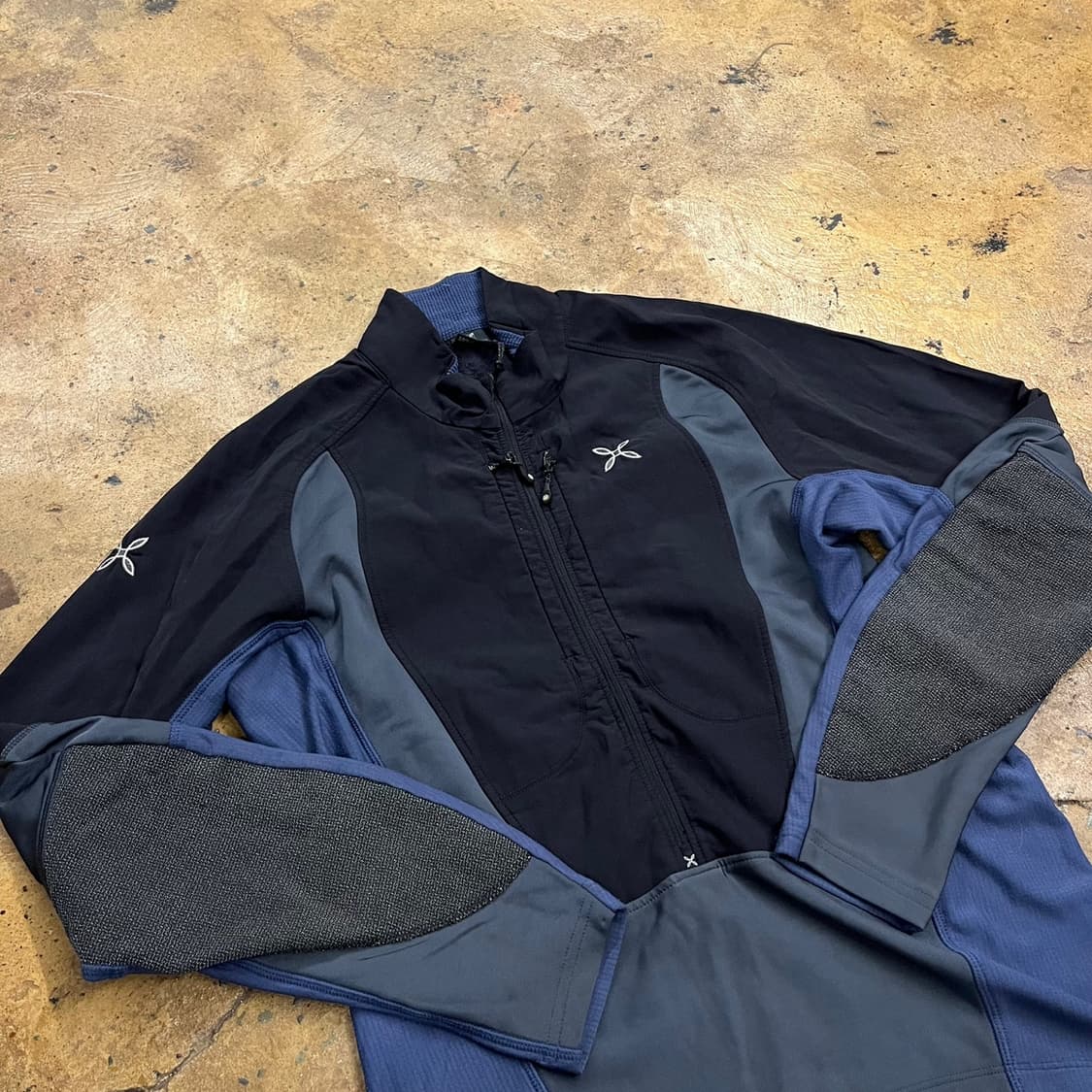 [정품] 몬츄라 반집업 긴팔 티셔츠 b8 상품이미지1