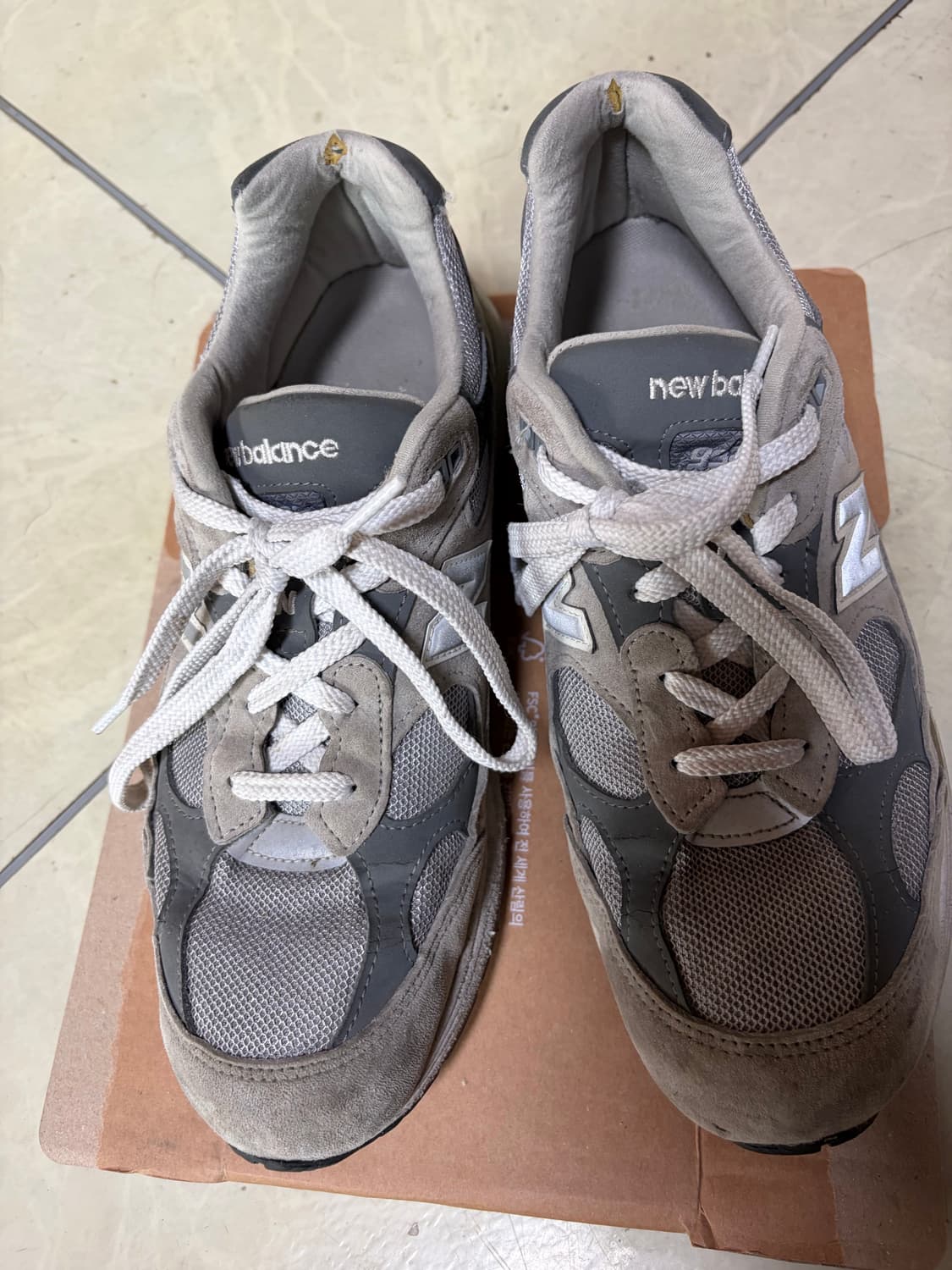 뉴발란스 992 그레이 275사이즈 상품이미지1