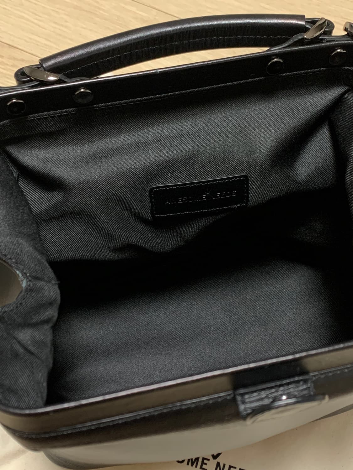 어썸니즈 마롱백 블랙 상품이미지2