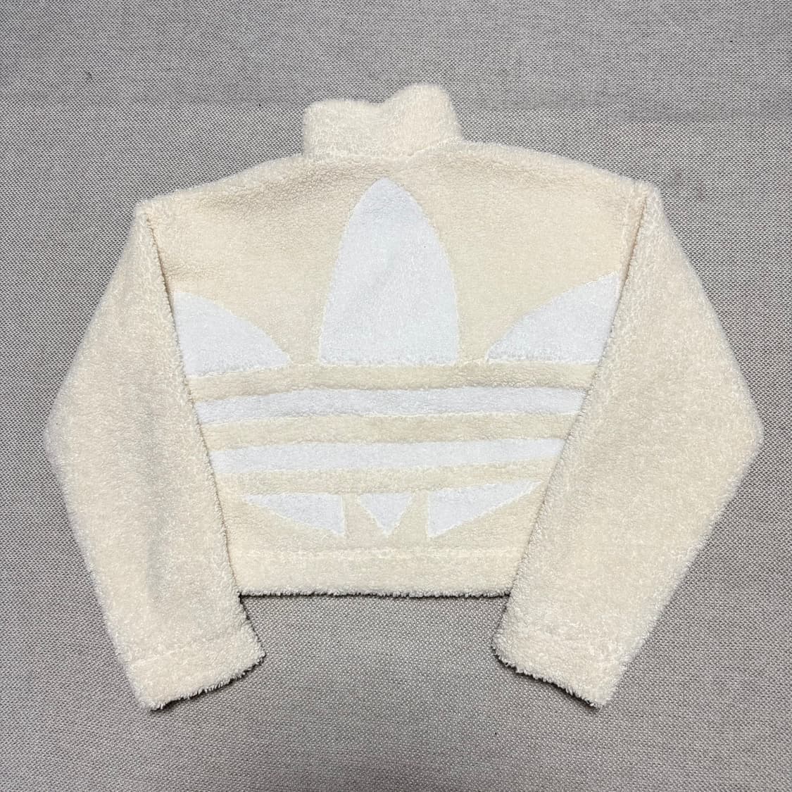 아디다스 빅로고 플리스 크롭자켓 상품이미지2