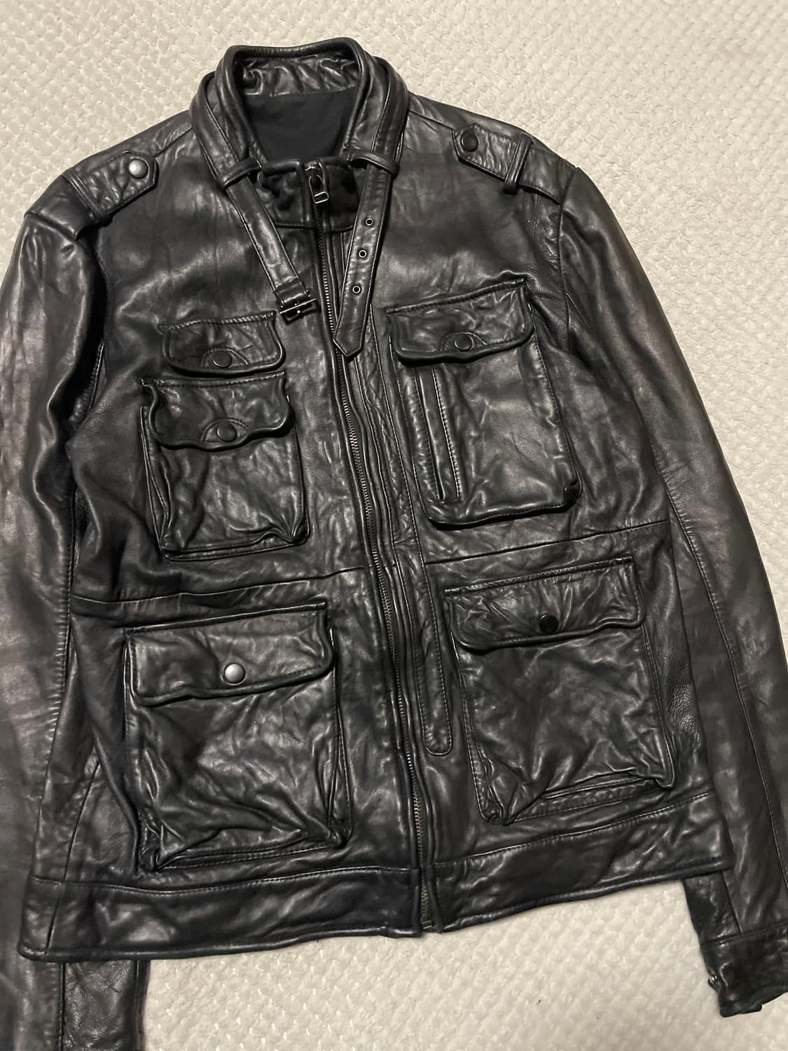 웨스턴 무드 이테리 램스킨 양가죽 절개 포켓 레더 자켓 상품이미지5