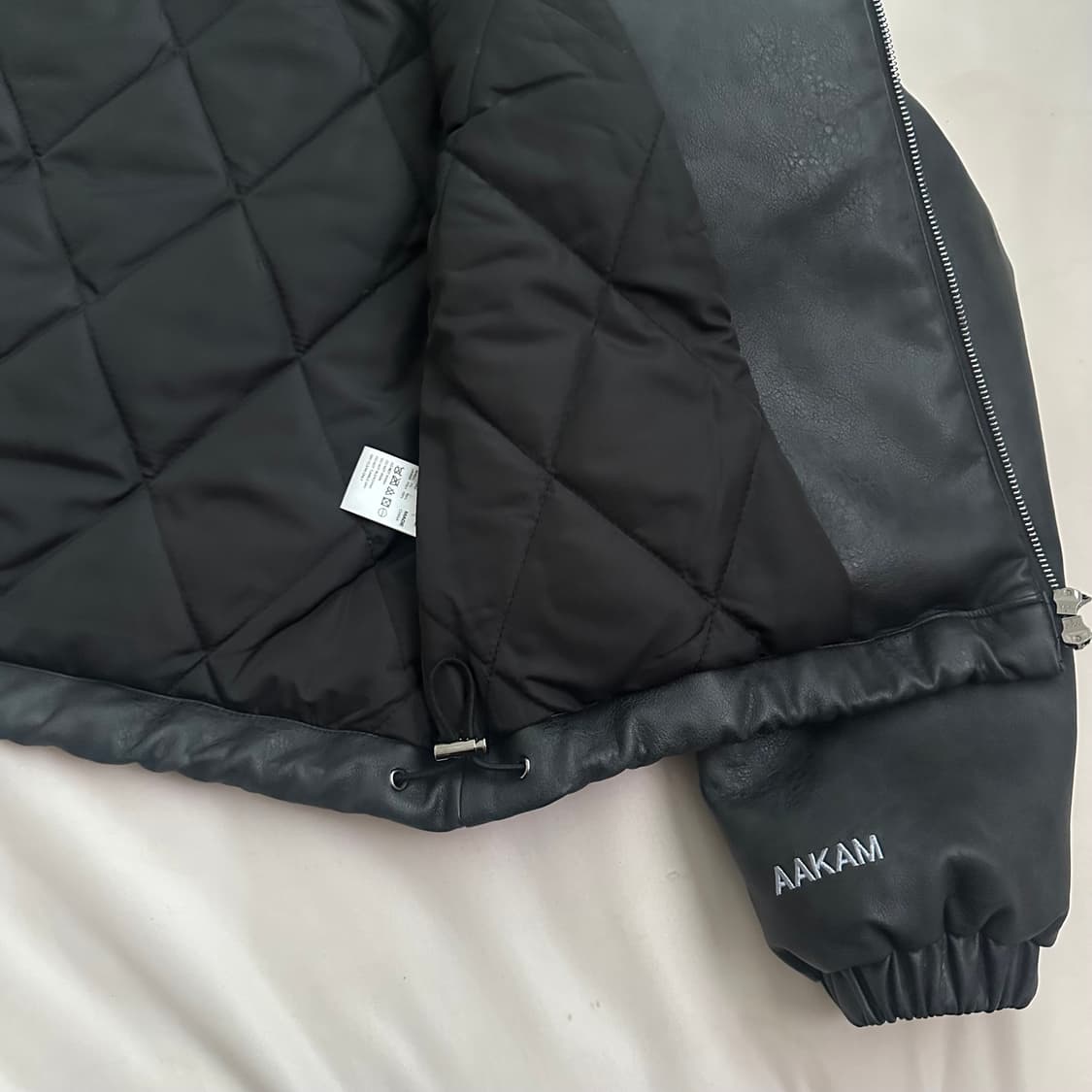 아캄 레더 푸퍼 자켓 상품이미지4