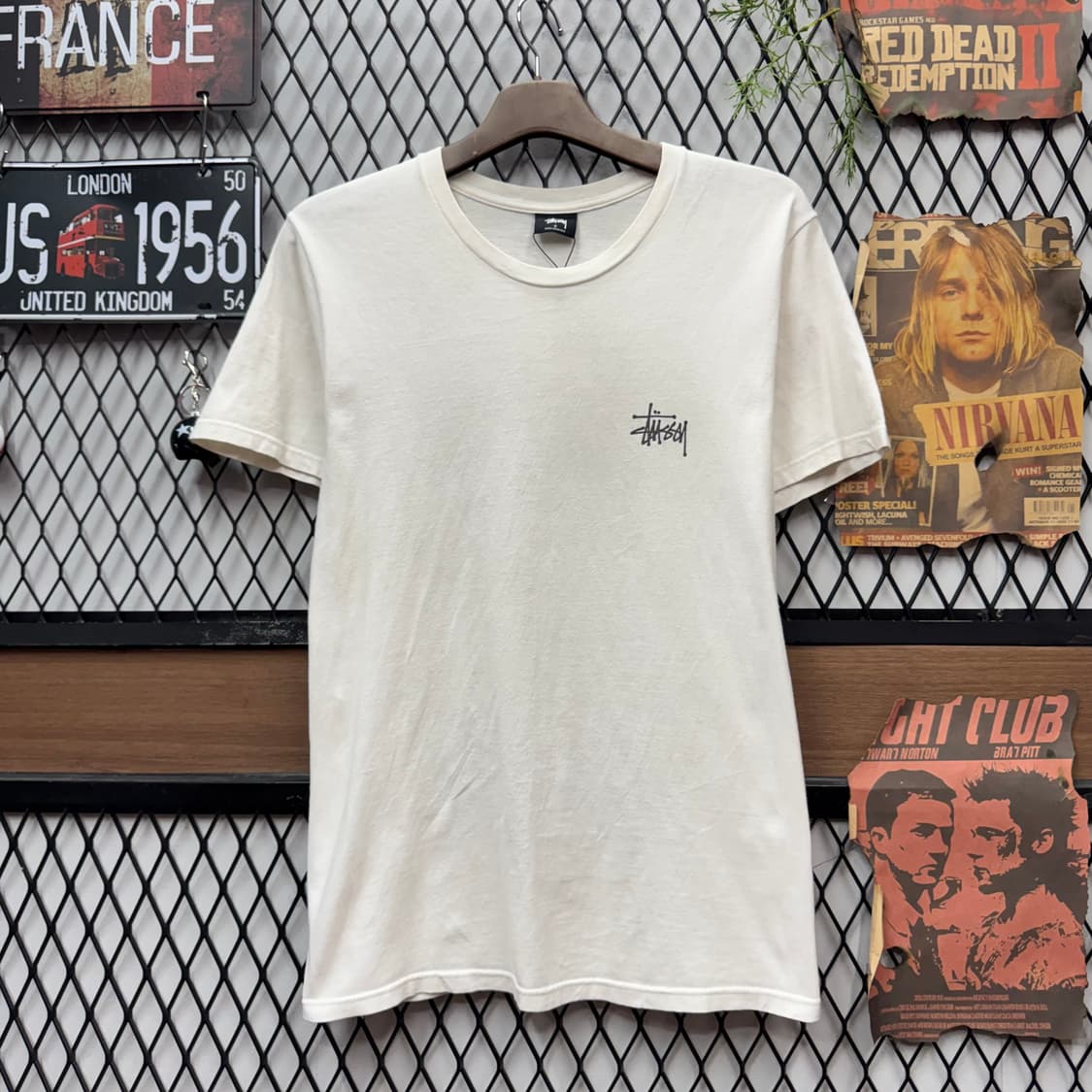 스투시 베이직 반팔 티셔츠 후면 빅로고 포인트 화이트 상품이미지1