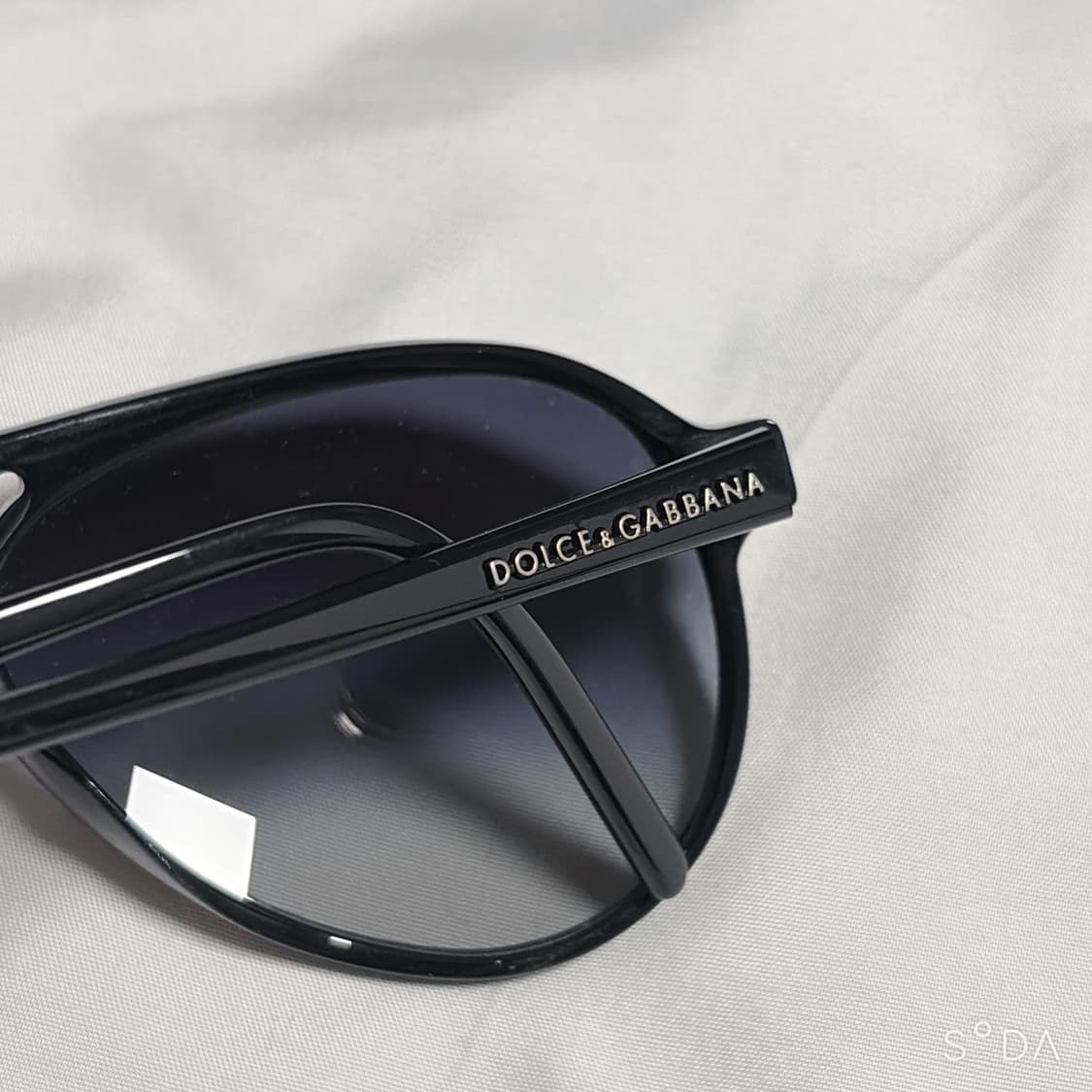 돌체앤가바나 DG4016 블랙 선글라스 케이스포함 상품이미지4