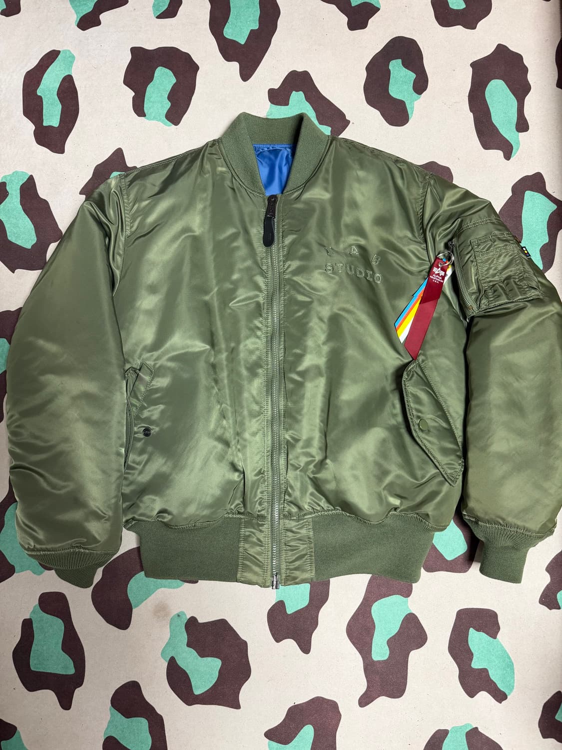 아이앱x알파 MA-1 상품이미지1