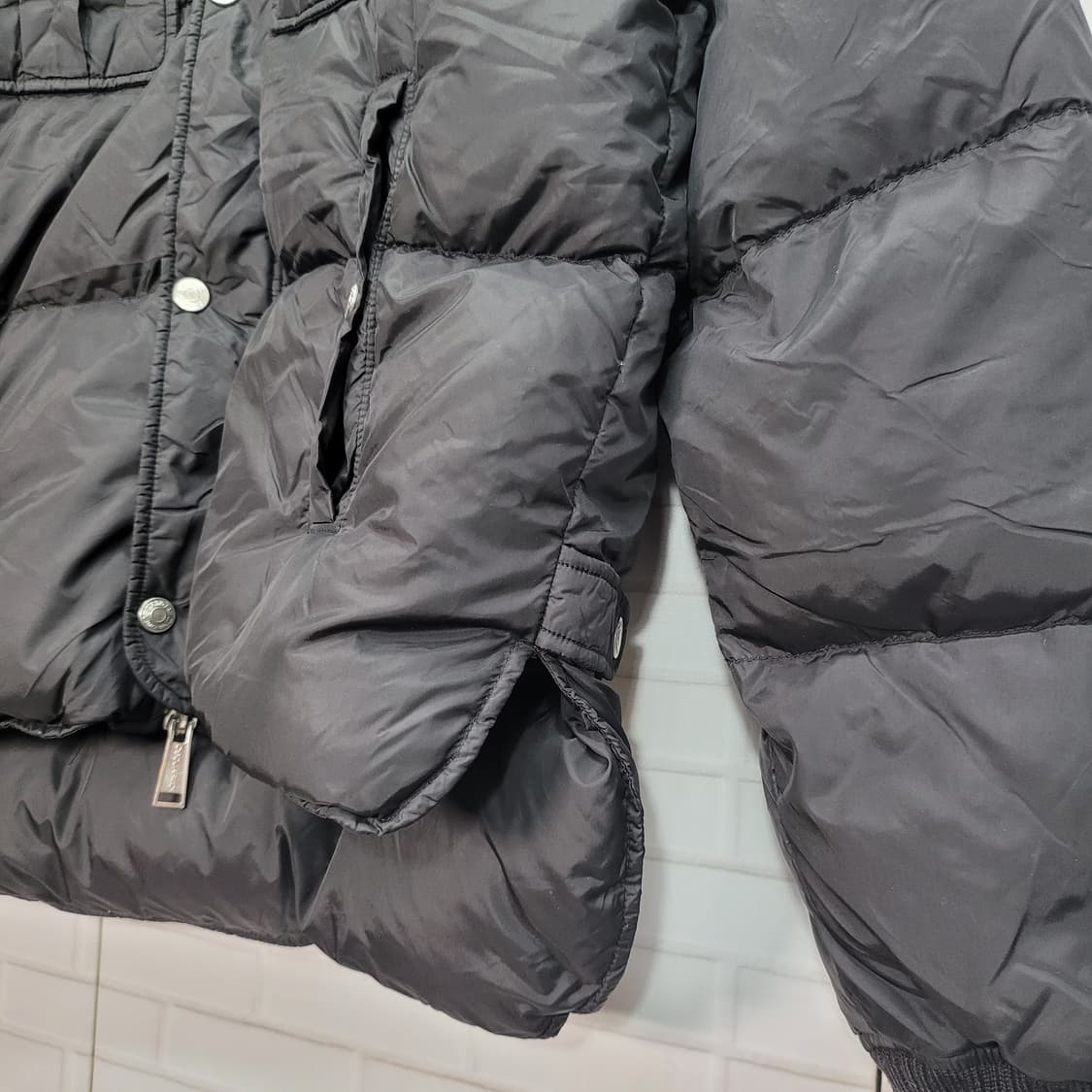 디스퀘어드 콤마이너 스틸로고 덕다운 숏 패딩 48사이즈 상품이미지6