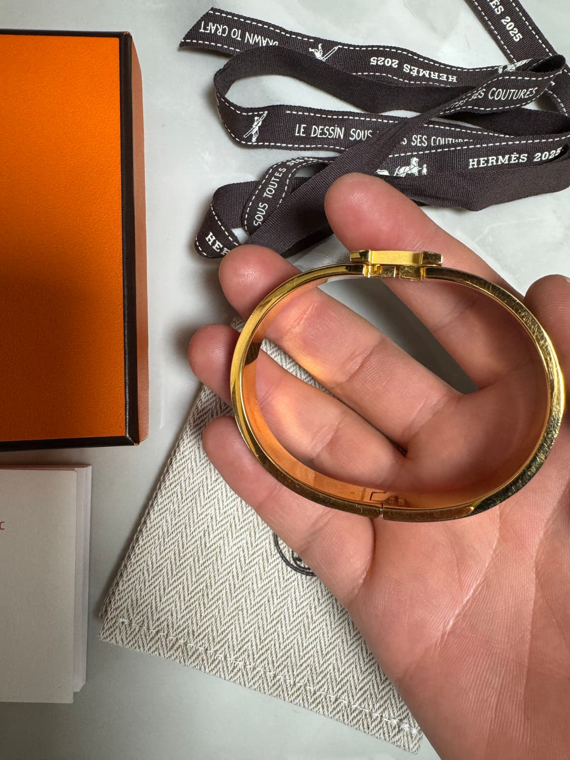 에르메스 클릭아슈 블랙 금장 팔찌 크림구매 상품이미지3
