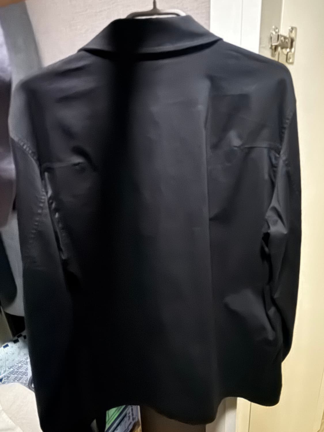 스톤아일랜드 코튼 사틴 오버셔츠 블랙 상품이미지2