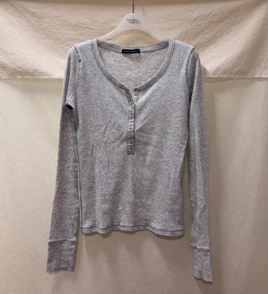 (새상품) 브랜디멜빌 젤리탑 롱슬리브 라이트그레이 상품이미지1