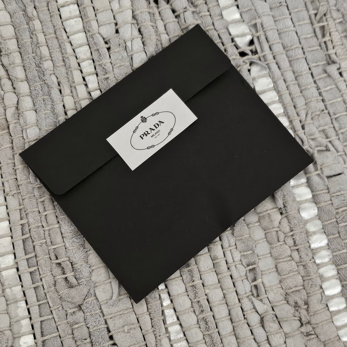 프라다 빈티지 업사이클링 사피아노 브로치 넥타이핀 상품이미지4