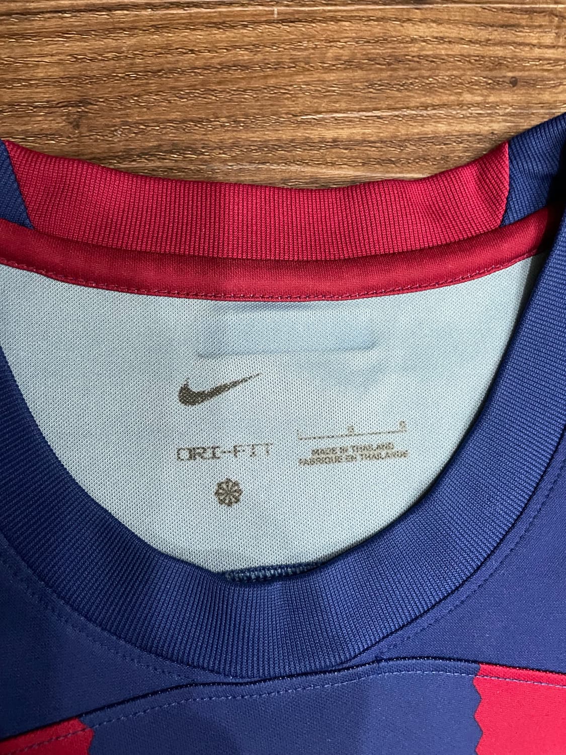 23-24 나이키 FC 바르셀로나 스타디움 홈 유니폼 상품이미지6